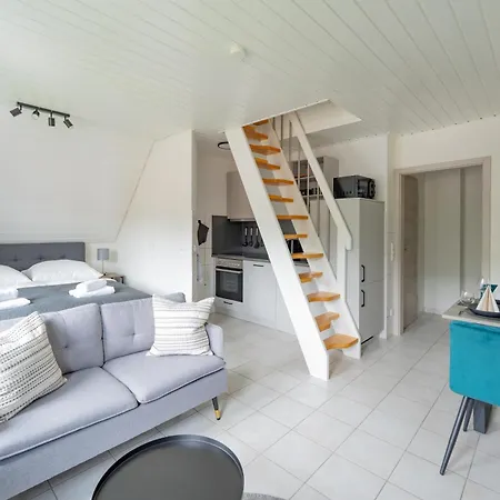 Modern - Gemuetlich - 2 Maisonette Apartment Altheim (Biberach)